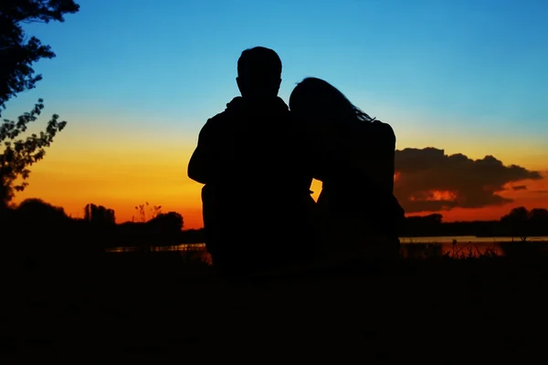 Silhouettes Happy Couple — Photo