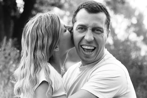 Couple boy and girl outdoors — Stock Photo, Image