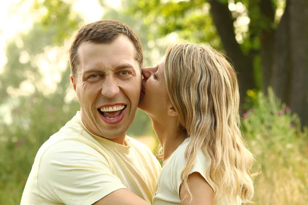 Couple boy and girl outdoors — Stock Photo, Image