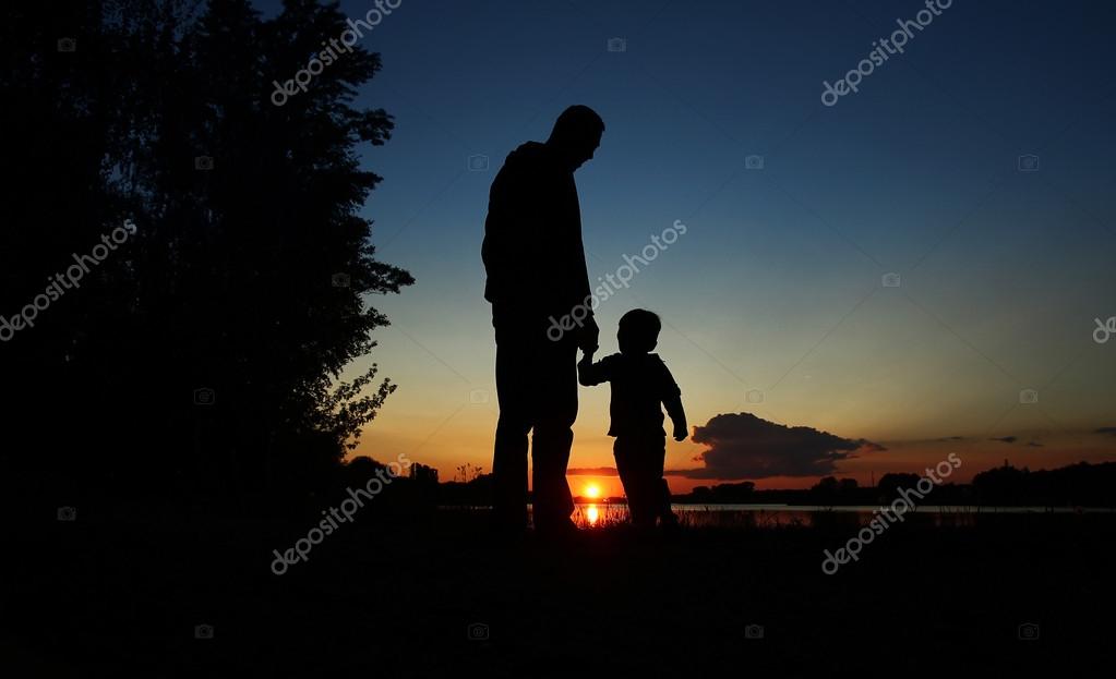 Отцы и дети. Отец и сын. Папа с сыном на рыбалке. Два сына для сурового папы читать. Отец и сын.