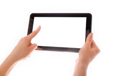 İnsan eliyle yapılan tablet bilgisayar dokunmatik ekran cihazıyla izole edilmiş.