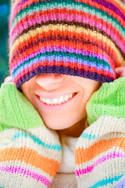 Menina Feliz Natureza Retrato Inverno Parque — Fotografia de Stock