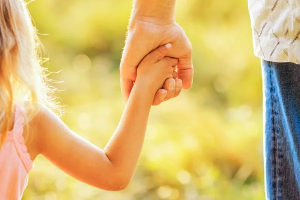 Hands Parent Child Outdoors Park — Stock Photo, Image