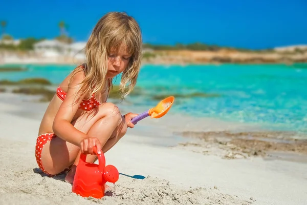 Bambino Felice Che Gioca Riva Mare All Aperto — Foto Stock