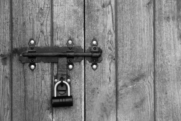 Old Metal Lock Wooden Door — Stock Photo, Image