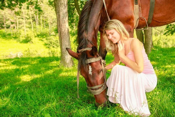 Happy Pregnant Woman Konmna Nature Park — Stock Photo, Image