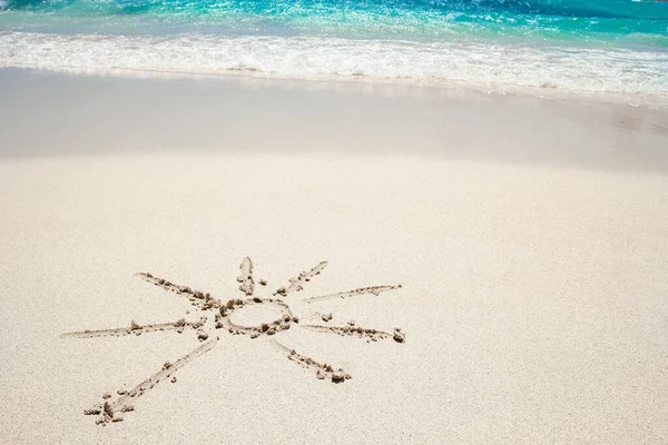 Mooie Tekening Het Zand Bij Zee Kust Achtergrond — Stockfoto