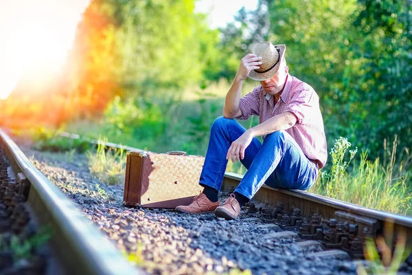 Homem Cowboy Com Chapéu Com Mala — Fotografia de Stock