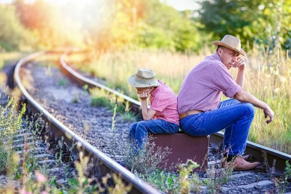 Otec Syn Kovbojové Koncept Štěstí Spolu — Stock fotografie