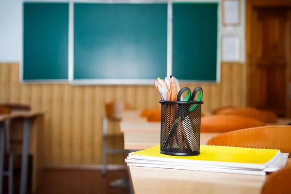 Material Escolar Para Estudo Jaz Sobre Mesa Escola — Fotografia de Stock