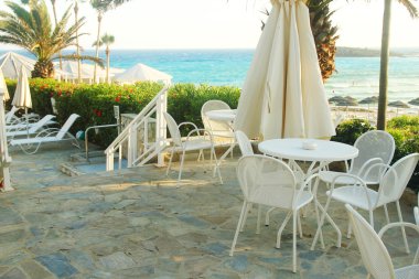 Kafe masası ve sandalyeler