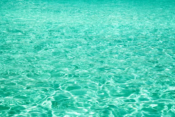 Agua azul en la piscina — Foto de Stock