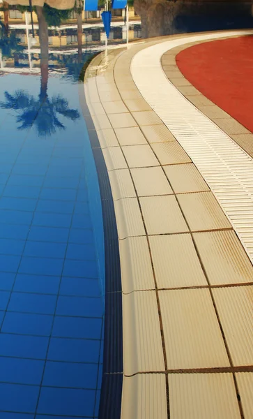 Piscina de agua azul — Foto de Stock