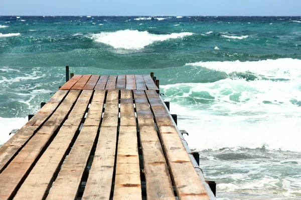 Pierce Bridge på stranden — Stockfoto