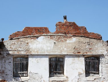 Bir binanın eski tuğla duvar