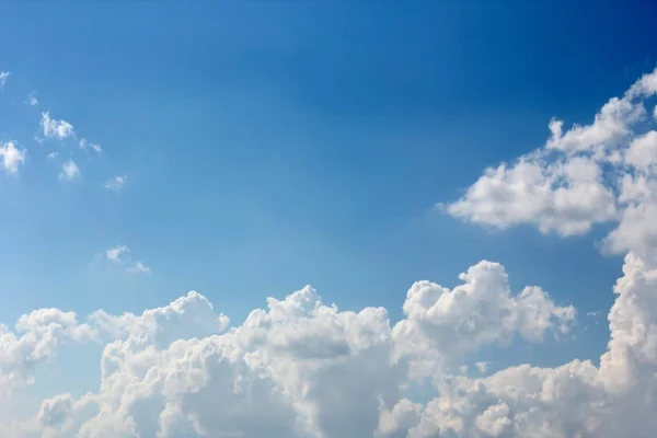 Belle nuvole di cielo — Foto Stock