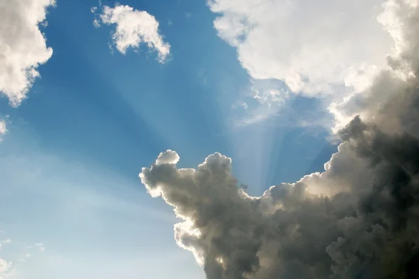 Mooie hemel wolken — Stockfoto