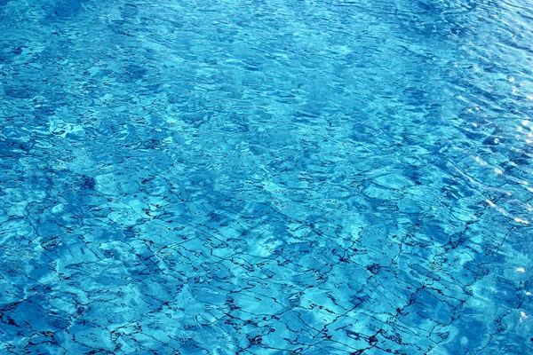 Água azul na piscina — Fotografia de Stock