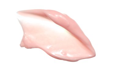 Beyaz arkaplanda izole edilmiş pembe vücut kremi darbesi kırpma yolu ve metin için boşluk kopyala