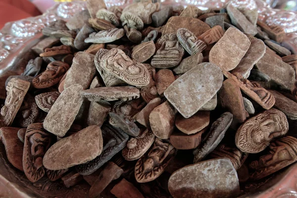 Boeddhisten Houden Ervan Het Amulet Aanbidden Voor Zijn Welvaart — Stockfoto