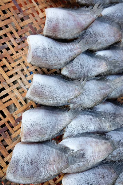 Les Poissons Salés Séchés Demoiselles Vendre Sur Marché Ont Été — Photo