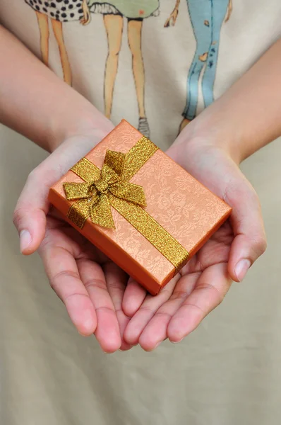 Caja de regalo de lujo — Foto de Stock