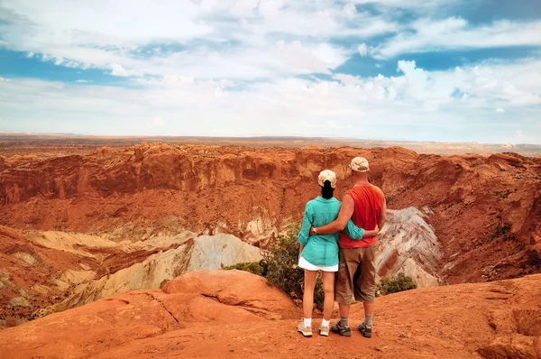 Paar op de Vulcano krater Colorado Usa — Stockfoto