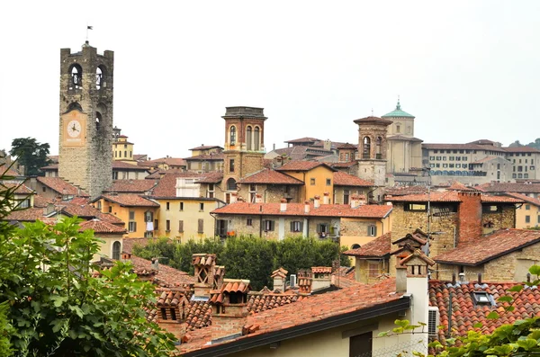 Blick auf die Altstadt citta alta von Bergamos — Stockfoto