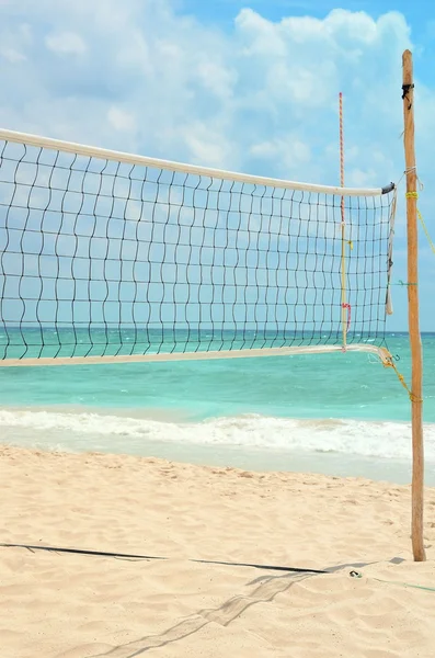 Пляжный волейбол — стоковое фото