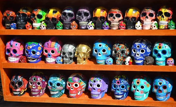 Mexico, Merida - March 26th, 2014: "Oaxaca in Merida" - Food and Handcrafts Event. Pile of traditional mayan skulls. — Stock Photo, Image