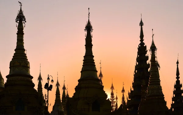 Shwedagon pagoda myascar — Foto Stock