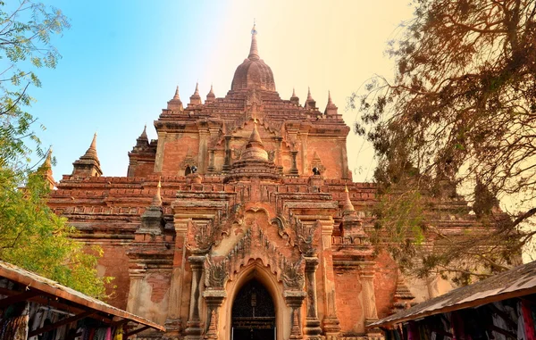 Nézd, Htilominlo templom Bagan, Mianmar — Stock Fotó