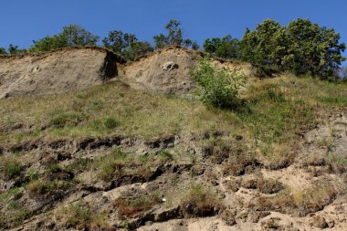 Saratov şehir eteklerinde sarp uçurum.
