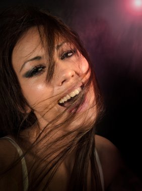 Lachendes Discogirl portre