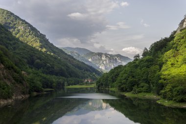 prisaca göl manzara