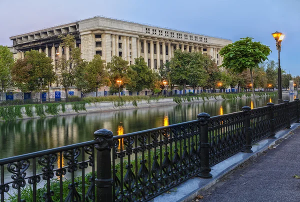 Casa радіо в Бухаресті, Румунія — стокове фото