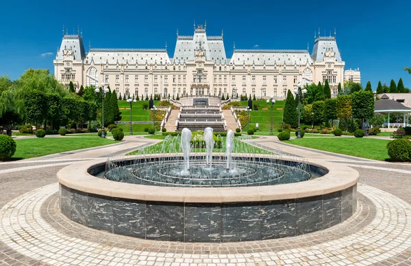 Palace of Culture in Iasi County, Romania — Stock Photo, Image