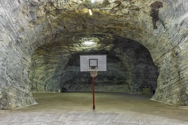 Basketball inside salt mine — Stock Photo, Image