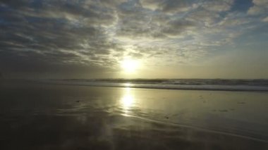 Praia Vale Figueiras Portekiz, güzel gün batımı