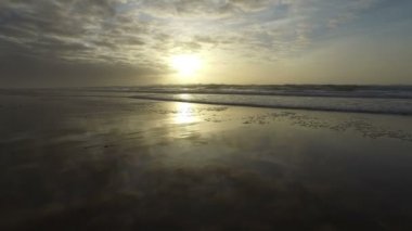 Praia Vale Figueiras Portekiz, güzel gün batımı