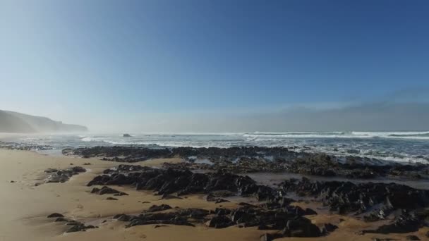 Praia vale figueiras auf portugal — Stockvideo