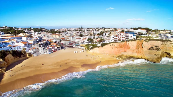 アルガルヴェ ポルトガルでカルボエイロの村から空中 — ストック写真