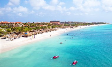 Eagle Beach Aruba Karayipler üzerinde hava