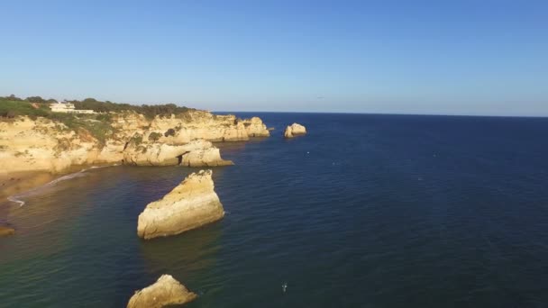 Aerial from Praia Tres Irmaos in the Algarve Portugal — Stock Video