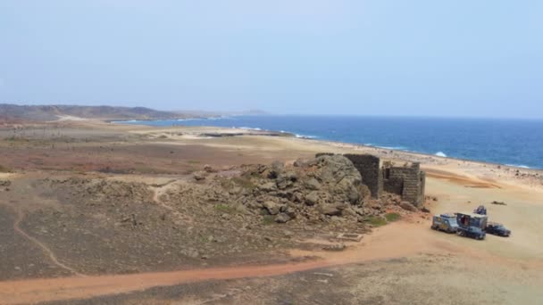 Aruba Island Karayipler üzerinde antik goldmines gelen hava — Stok video