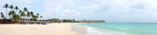 Panorama dalla spiaggia di Manchebo sull'isola di Aruba nei Caraibi se — Foto Stock