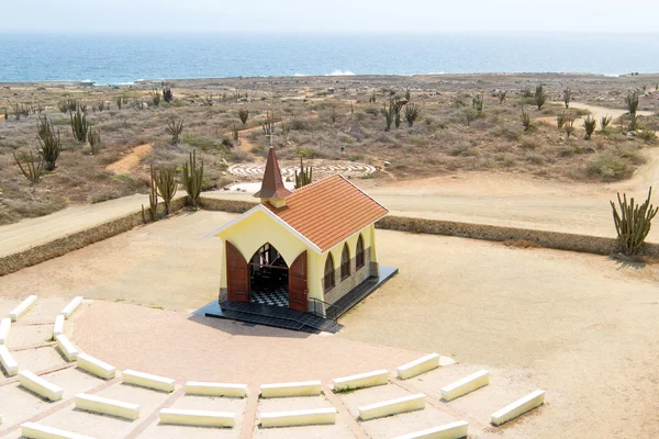 Antenne von der Kapelle Alto Vista auf der Insel Araba in der Karibik — Stockfoto