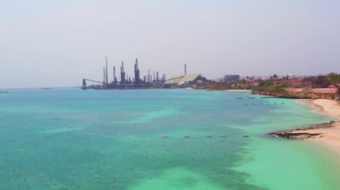 Petrol rafineri tesisi Aruba Island Karayip Denizi üzerinden hava