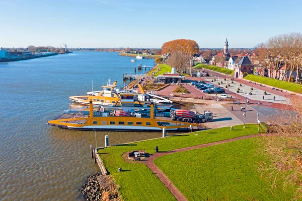 Hollanda Daki Schoonhoven Yakınlarındaki Lek Nehri Üzerindeki Feribotlardan — Stok fotoğraf
