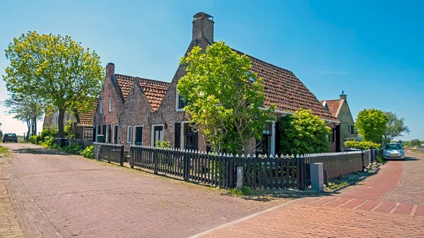 Vecchie Case Tradizionali Olandesi Lungo Diga Moddergat Frisia Paesi Bassi — Foto Stock